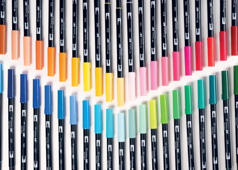 107 different colours of calligraphy pens available